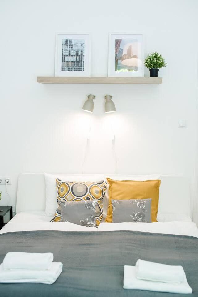 Brand New Central Ac Apartment Budapest Exterior photo